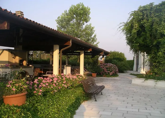 Konukevi Cascina Venaria In Roero *